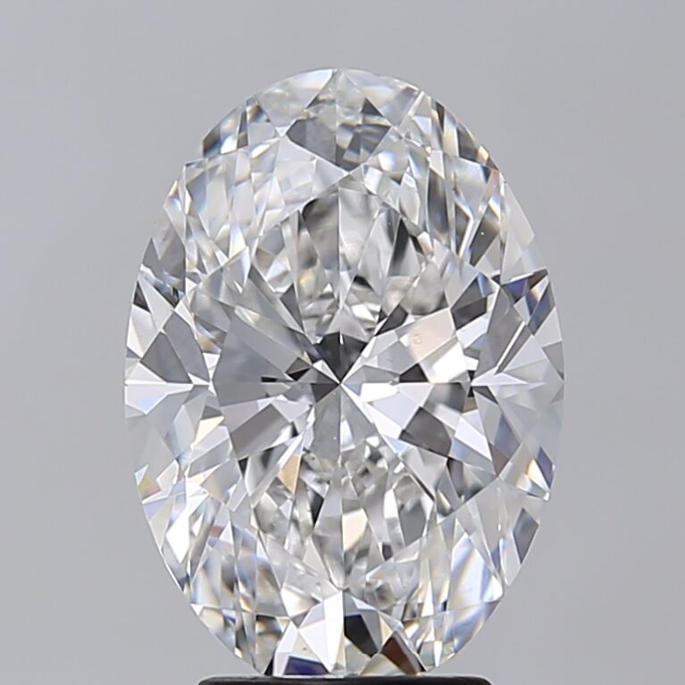 4.01 ct Oval Lab-Diamond